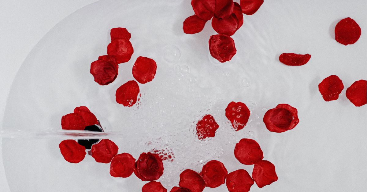 Banho de rosas vermelhas