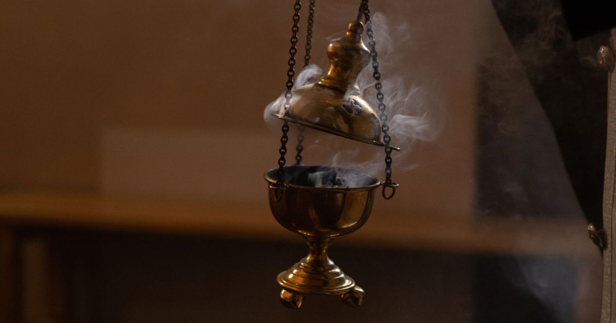 Turíbulo para defumação com sálvia